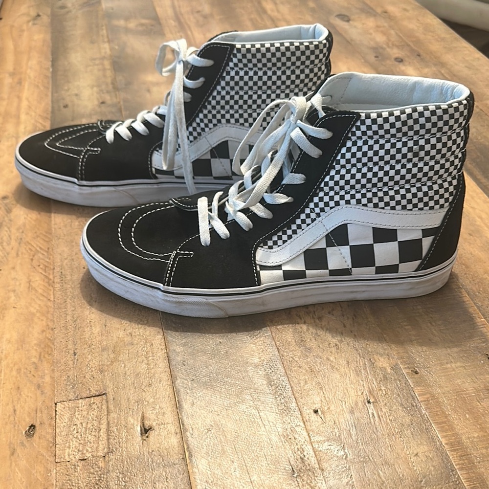 VANS Men's SK8- HI  Black and White Checkered High-Top Sneakers Size 12